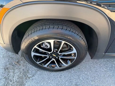 Certified 2025 Chevrolet TrailBlazer LT AWD/4WD image 9