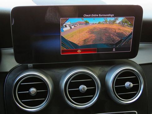 Used 2021 Mercedes-Benz C 300 Sedan image 27