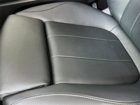 Certified 2023 Mercedes-Benz GLA 250 4MATIC image 23