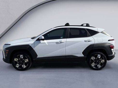 Used 2024 Hyundai Kona SEL w/ Convenience Package AWD/4WD image 2