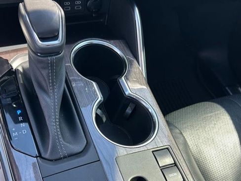 Used 2023 Toyota Highlander Platinum image 15