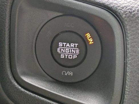 New 2025 Jeep Gladiator Sport image 23