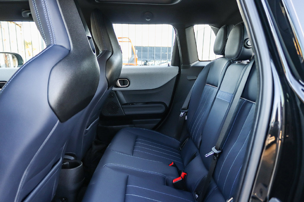 Used 2025 MINI Cooper S FWD image 21