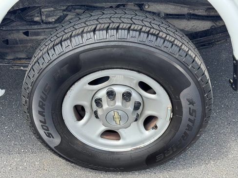 Used 2021 Chevrolet Express 2500 w/ Driver Convenience Package RWD image 51