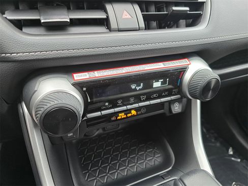 New 2025 Toyota RAV4 LE image 31