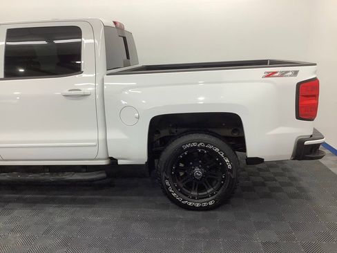 Used 2017 Chevrolet Silverado 1500 LT w/ All Star Edition AWD/4WD image 4