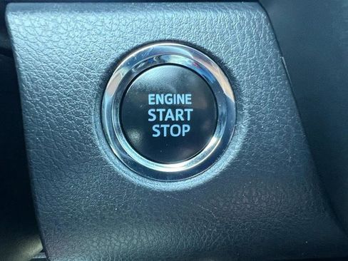 Used 2019 Toyota Camry XSE image 21