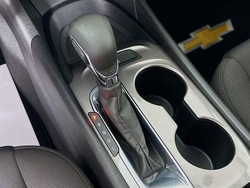 Used 2021 Chevrolet Malibu LS FWD image 18