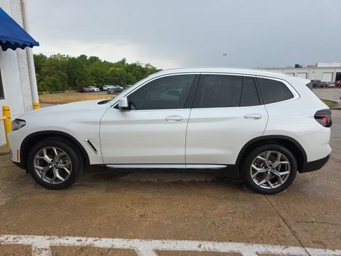 Used 2023 BMW X3 xDrive30i w/ Premium Package AWD/4WD image 2