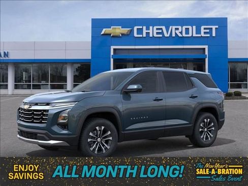 New 2026 Chevrolet Equinox LT image 2