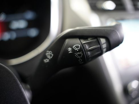 Used 2017 Ford Fusion SE w/ Fusion SE Technology Package image 18