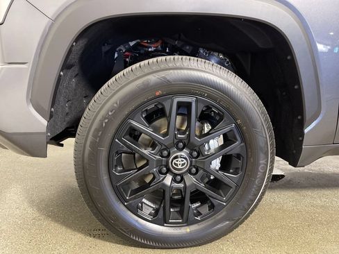 New 2026 Toyota Tundra Limited AWD/4WD image 11