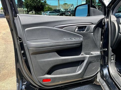Used 2021 Honda Ridgeline Sport image 22