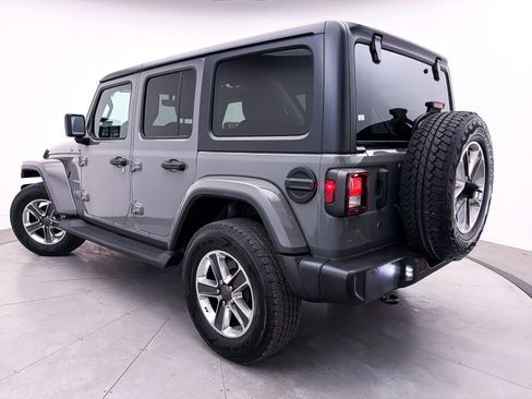Used 2019 Jeep Wrangler Unlimited Sahara AWD/4WD image 2