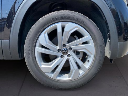 Used 2021 Volkswagen Atlas SE w/ Panoramic Sunroof Package image 14