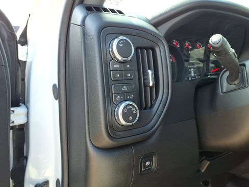 New 2026 GMC Sierra 1500 Pro w/ Pro Value Package AWD/4WD image 9