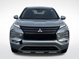 Used 2024 Mitsubishi Outlander SE video 2