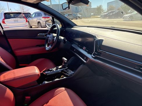 Used 2023 Kia Sportage SX image 12