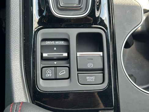 Used 2025 Honda Pilot Black Edition image 33