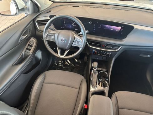 Used 2025 Buick Encore GX Preferred FWD image 33