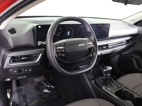 Used 2025 Kia K4 EX image 24