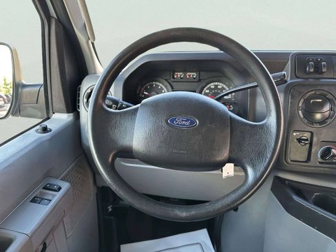 Used 2012 Ford E-250 and Econoline 250 w/ PWR Group RWD image 19