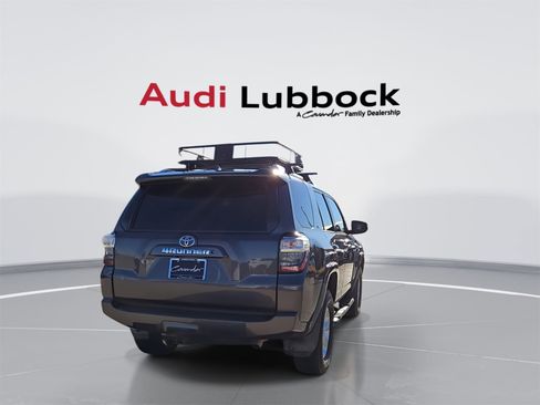 Used 2018 Toyota 4Runner SR5 image 7