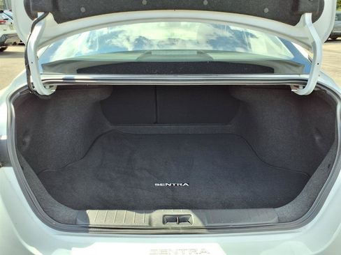 Used 2025 Nissan Sentra SV FWD image 9