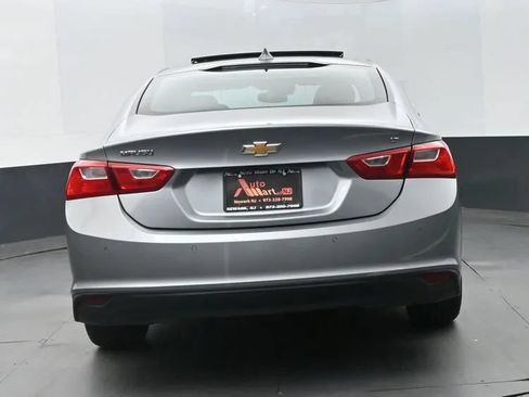Used 2024 Chevrolet Malibu LT FWD image 8