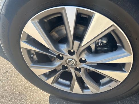 Used 2017 Nissan Murano SL image 37