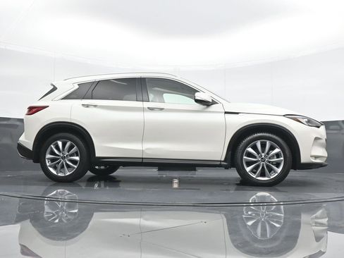 Used 2022 INFINITI QX50 Essential image 22