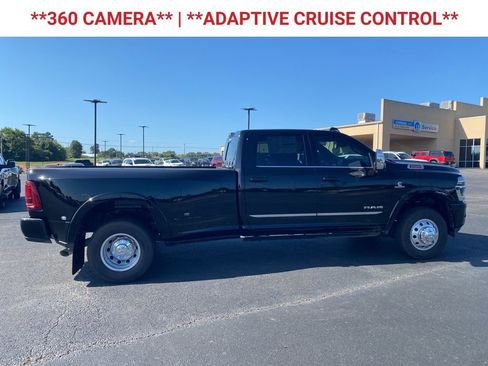 New 2025 RAM 3500 Limited image 10
