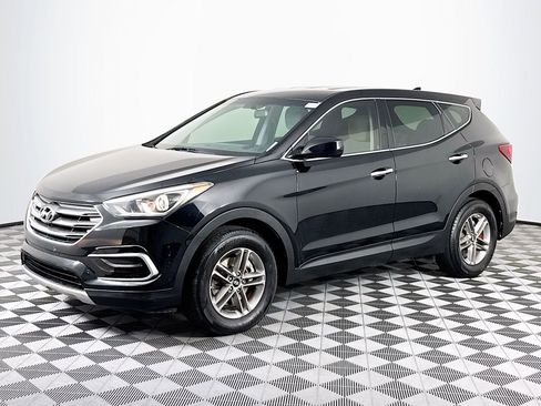 Used 2017 Hyundai Santa Fe Sport image 4