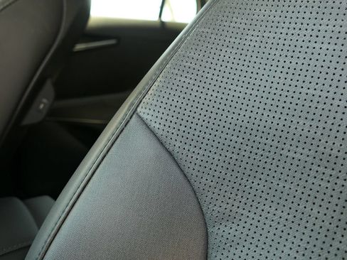 Used 2023 Kia Niro Wave FWD image 12