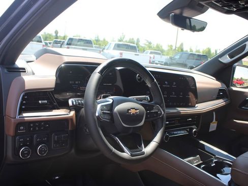 New 2026 Chevrolet Tahoe High Country AWD/4WD image 26