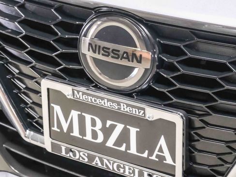 Used 2023 Nissan Sentra SV FWD image 13