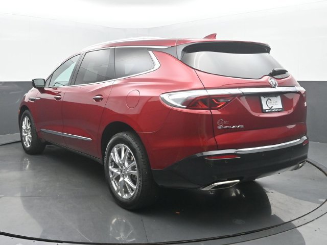 Used 2024 Buick Enclave Premium FWD image 4