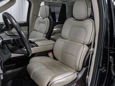 Used 2020 Lincoln Navigator Black Label w/ Cargo Convenience Package AWD/4WD image 30