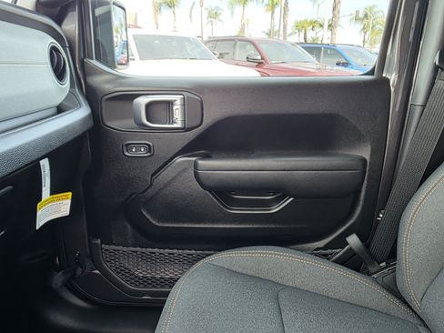 New 2026 Jeep Wrangler Unlimited Sport AWD/4WD image 10