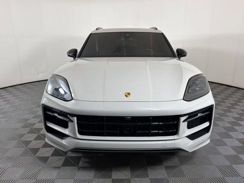 Certified 2026 Porsche Cayenne GTS AWD/4WD image 7