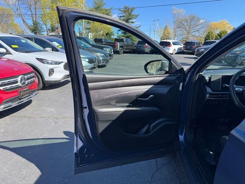 Used 2025 Hyundai Tucson SEL AWD/4WD image 18