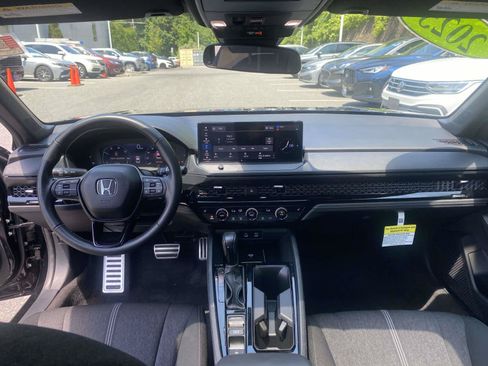 Used 2025 Honda Accord Sport image 22