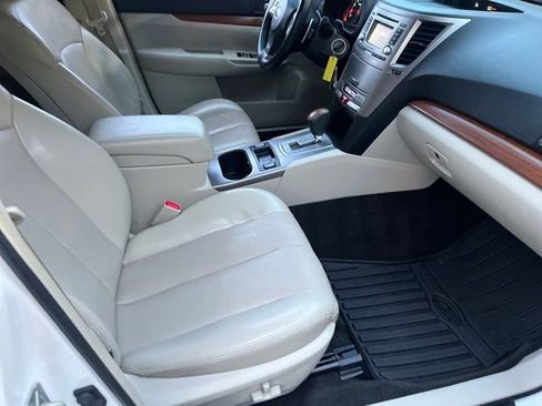 Used 2014 Subaru Outback 2.5i Limited image 6