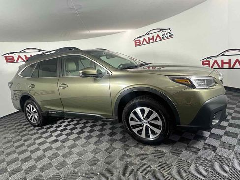 Used 2021 Subaru Outback Premium image 12