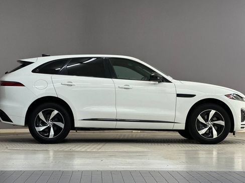Used 2024 Jaguar F-PACE R-Dynamic S image 8