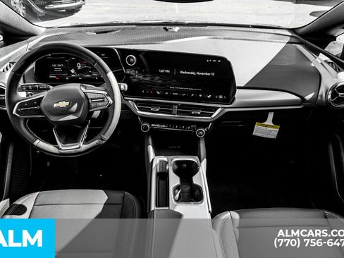 Used 2026 Chevrolet Equinox EV LT image 29