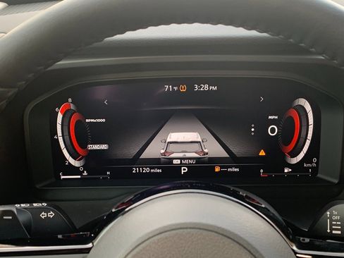 Used 2023 Nissan Rogue Platinum w/ Platinum Premium Package image 8