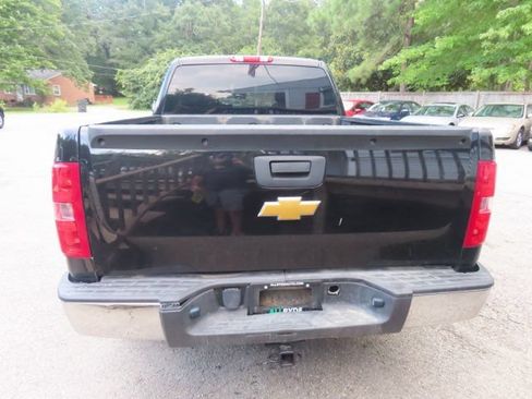 Used 2013 Chevrolet Silverado 1500 W/T AWD/4WD image 8