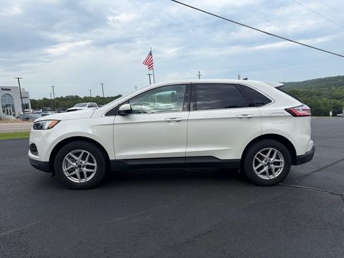 Used 2022 Ford Edge SEL w/ Convenience Package AWD/4WD image 2