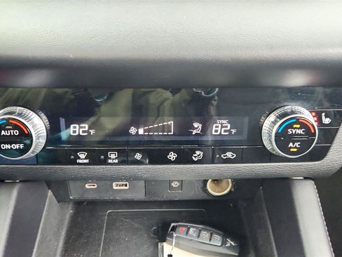 Used 2024 Mitsubishi Outlander FWD image 39